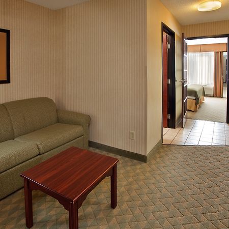 Spark By Hilton Lansing Exterior foto